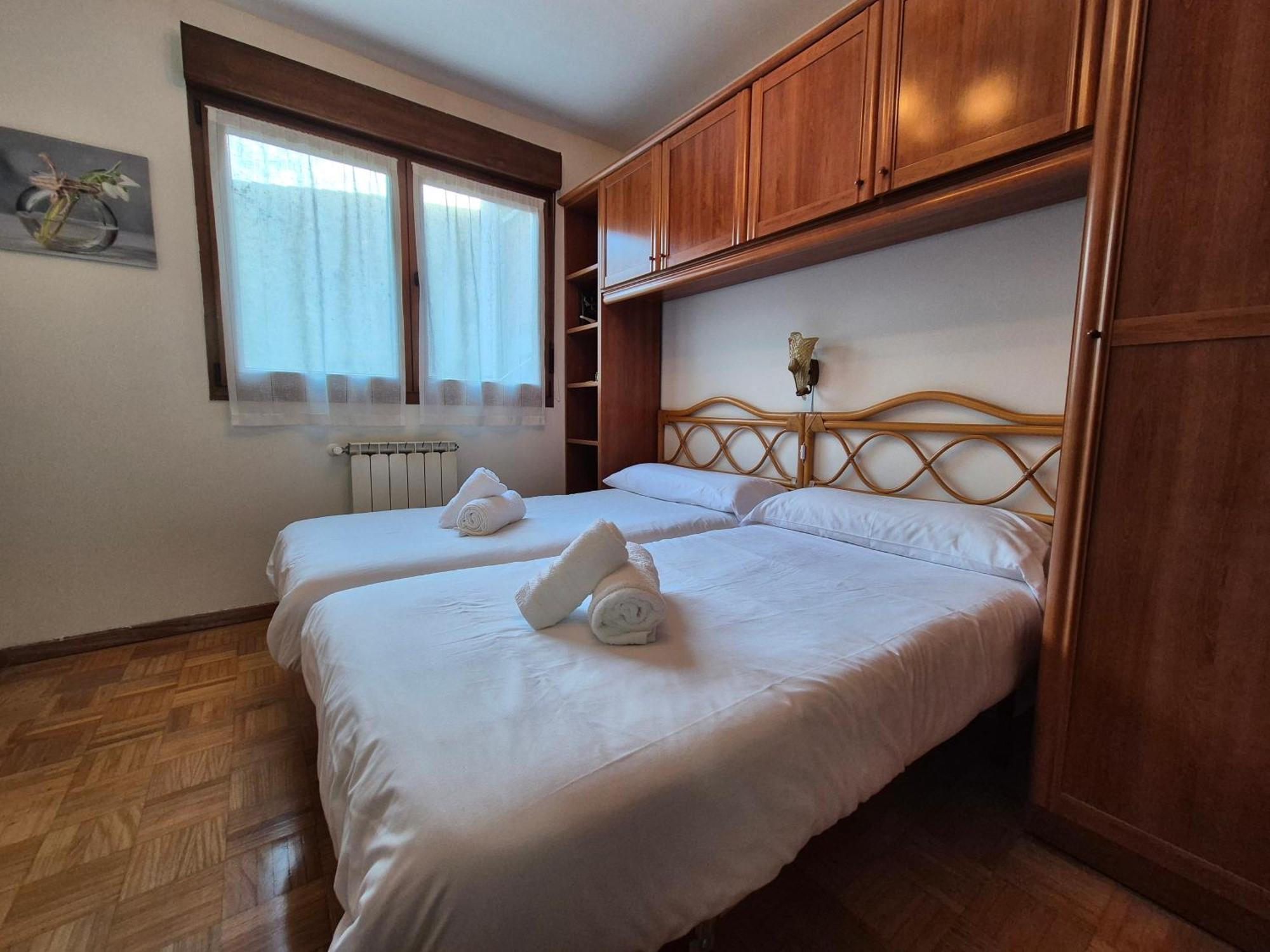 1a125 Comodo Apto Con Garaje Apartament Gijón