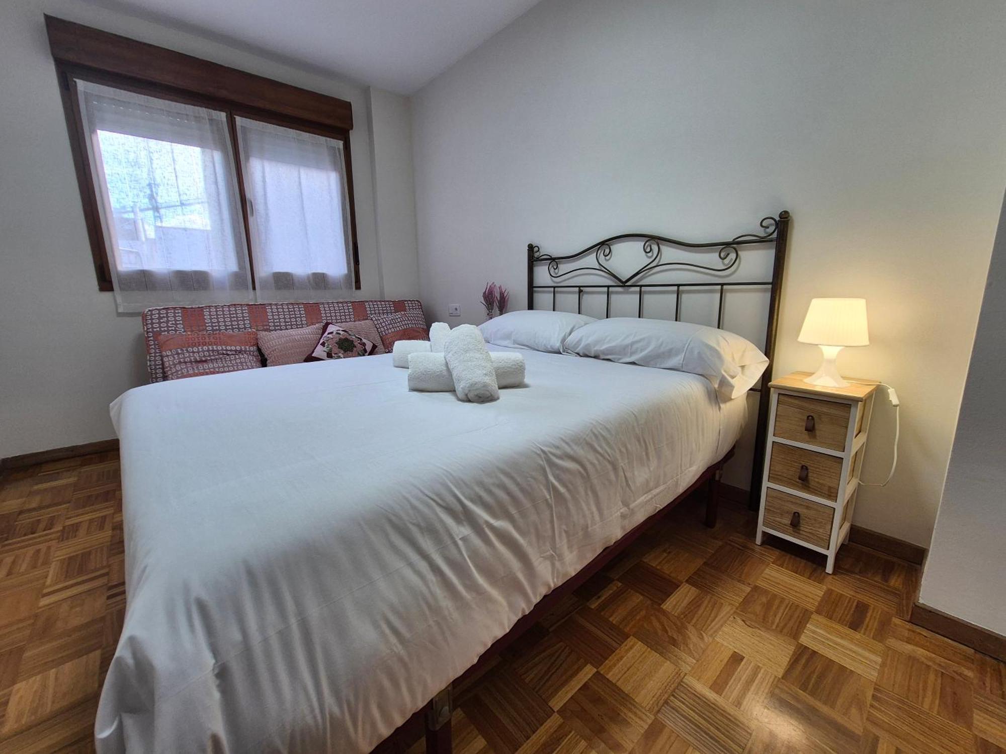 Apartment 1a125 Comodo Apto Con Garaje *